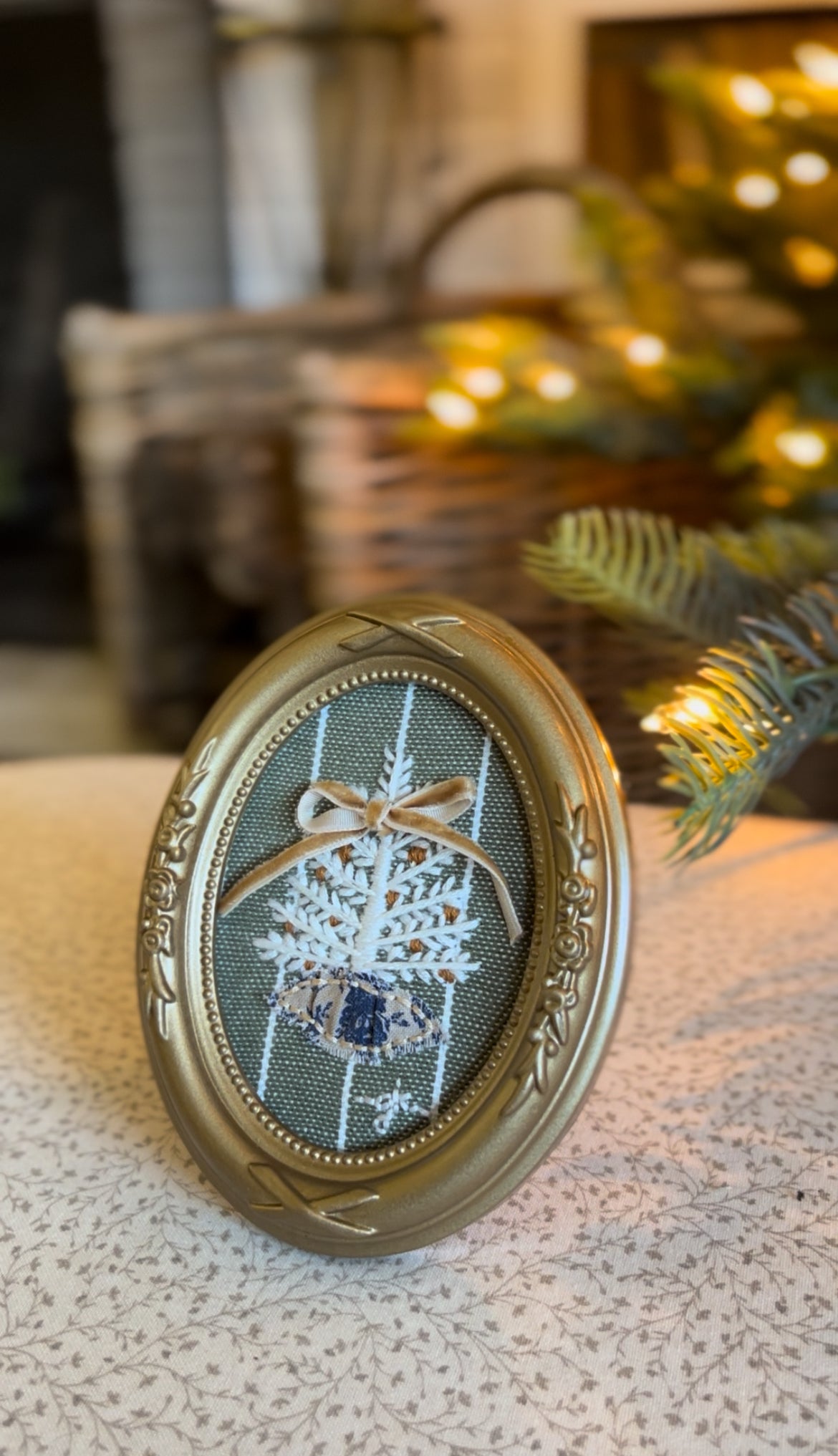 Small White Christmas Tree Embroidery Frame