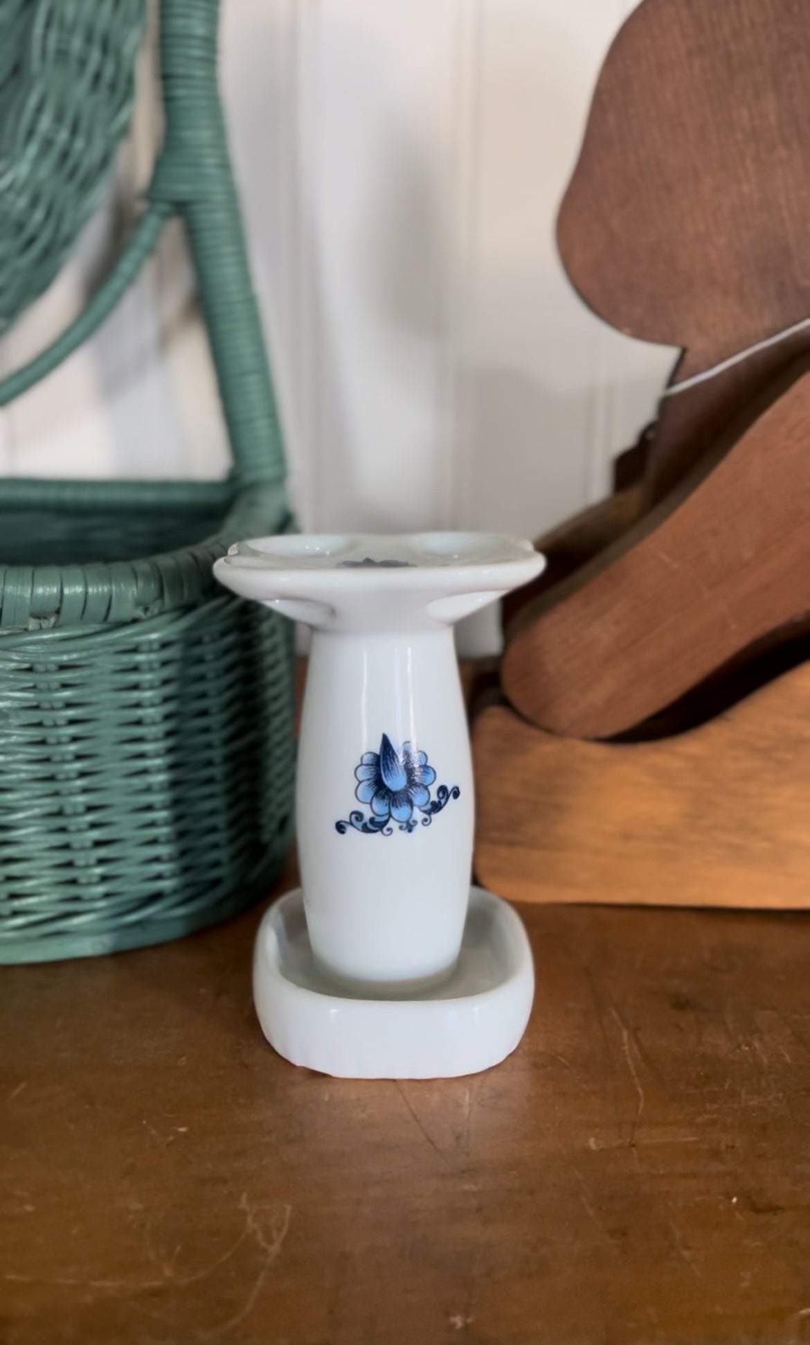 Ceramic Blue Floral Toothbrush Holder