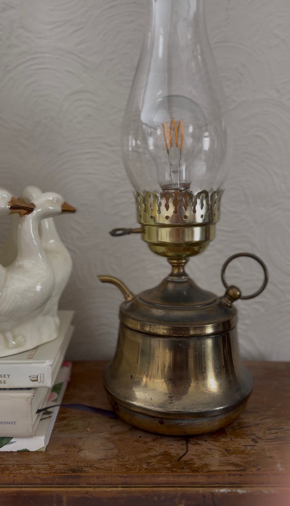 Electric Brass Finger Lamp (lightbulb not included)