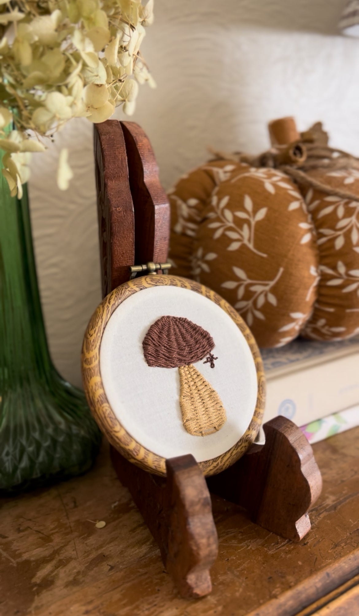 Dark Brown Wicker Mushroom Embroidery Magnet