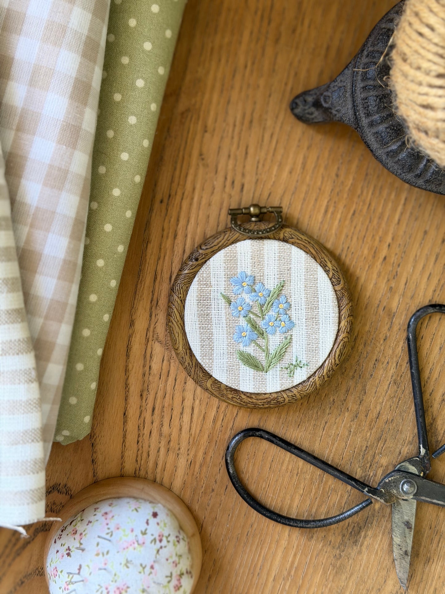 Mini Forget-Me-Not Embroidery Magnet
