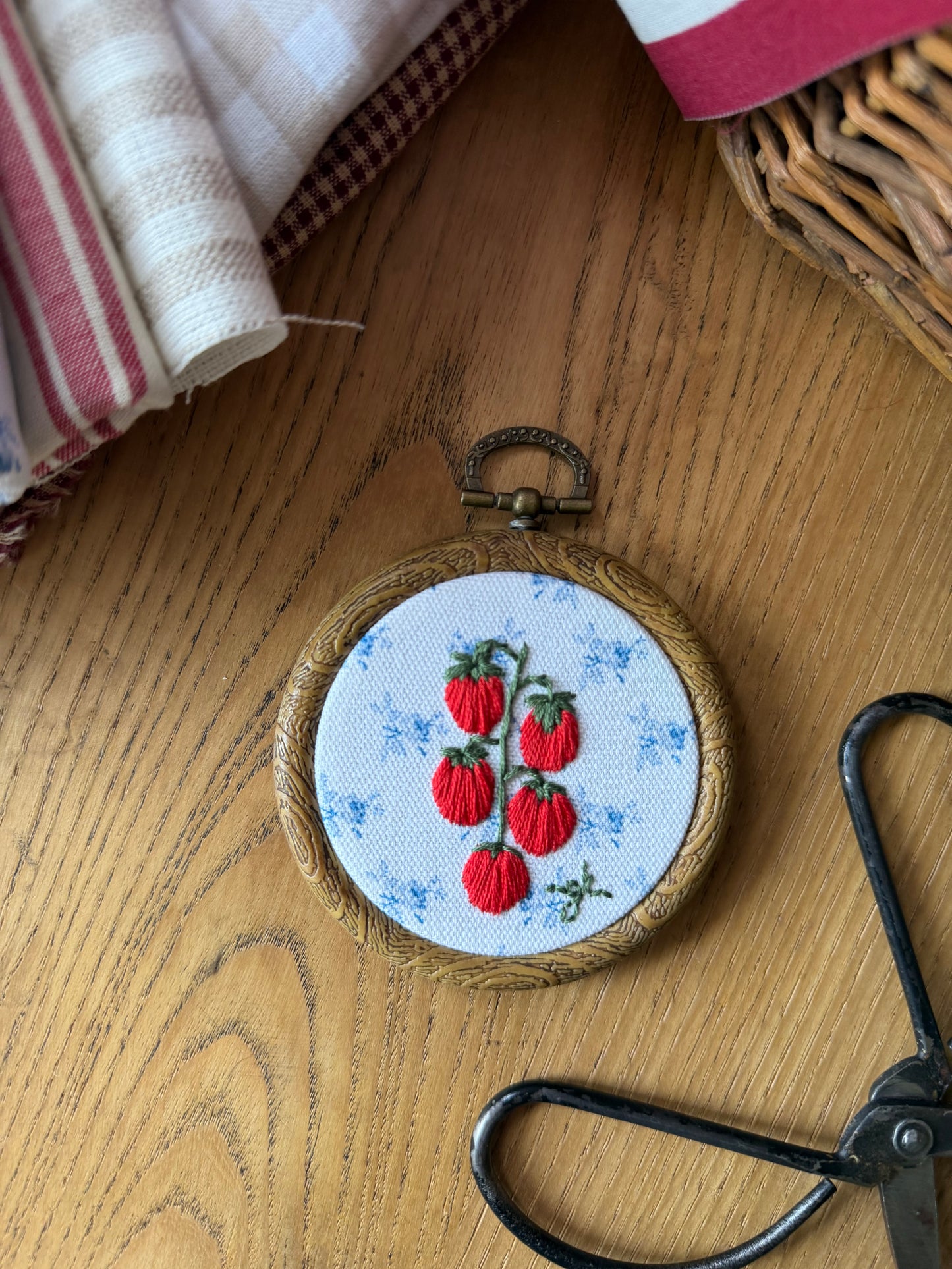 Mini Tomato Vine Embroidery Magnet