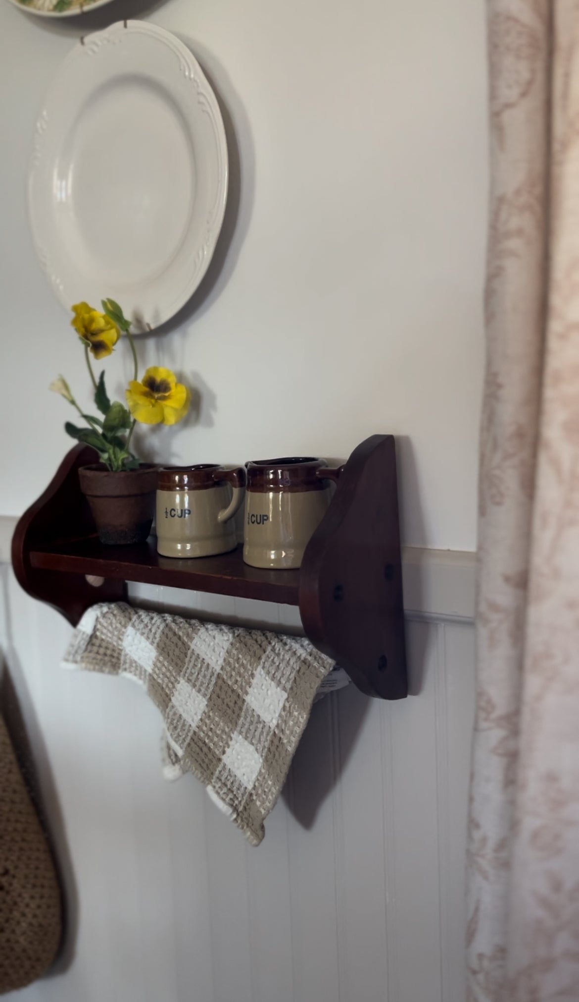 Wooden Wall Shelf with Towel Bar