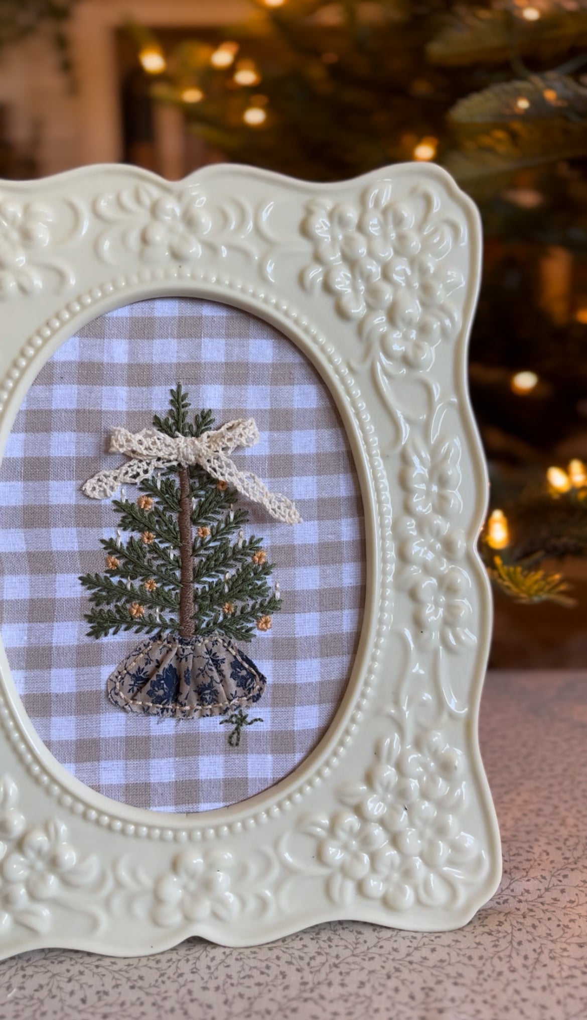 Large Christmas Tree Embroidery Frame