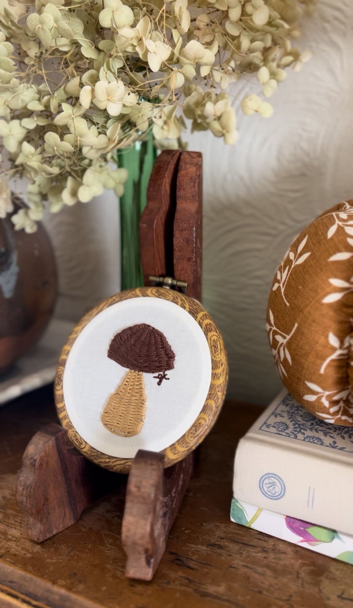 Dark Brown Wicker Mushroom Embroidery Magnet