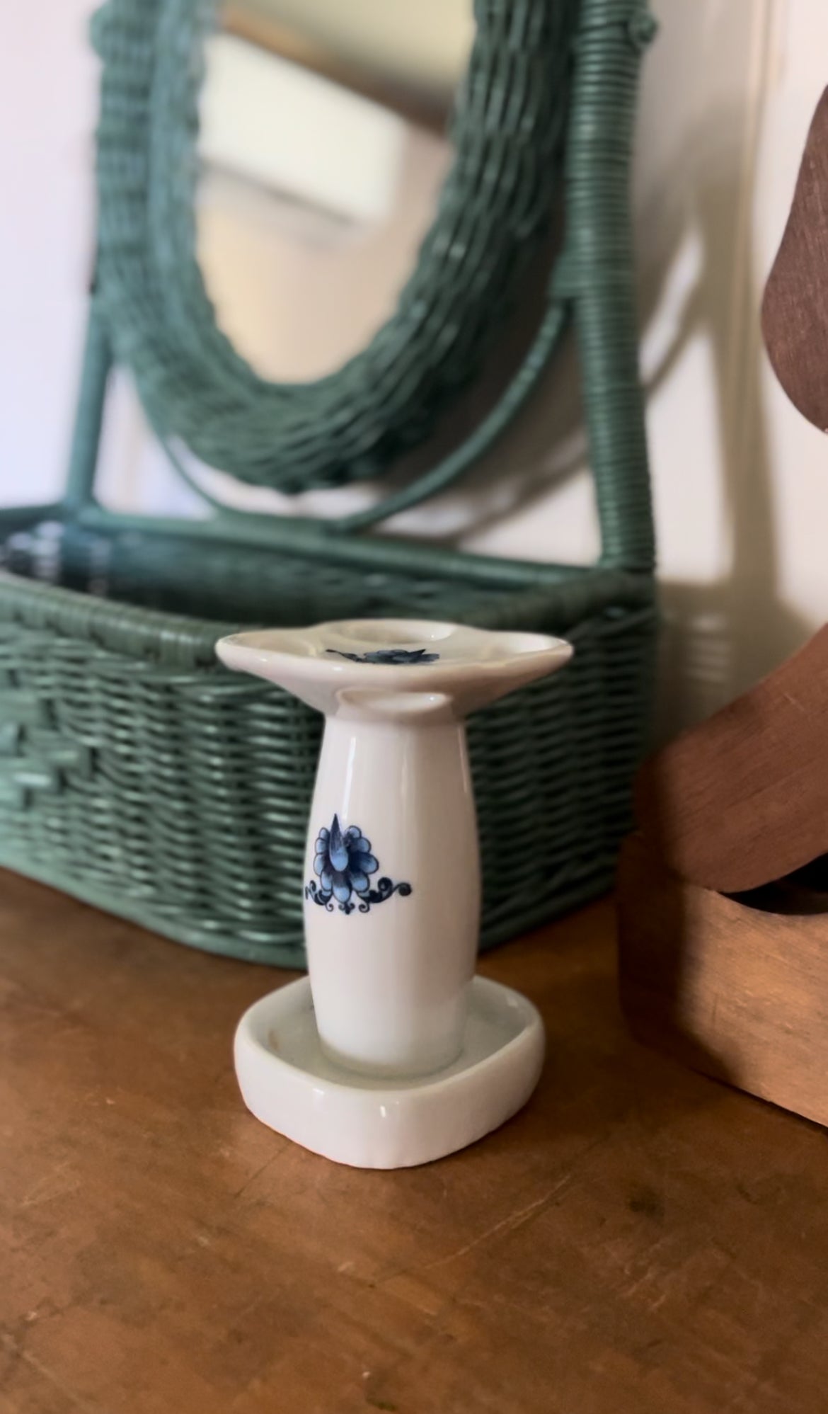 Ceramic Blue Floral Toothbrush Holder