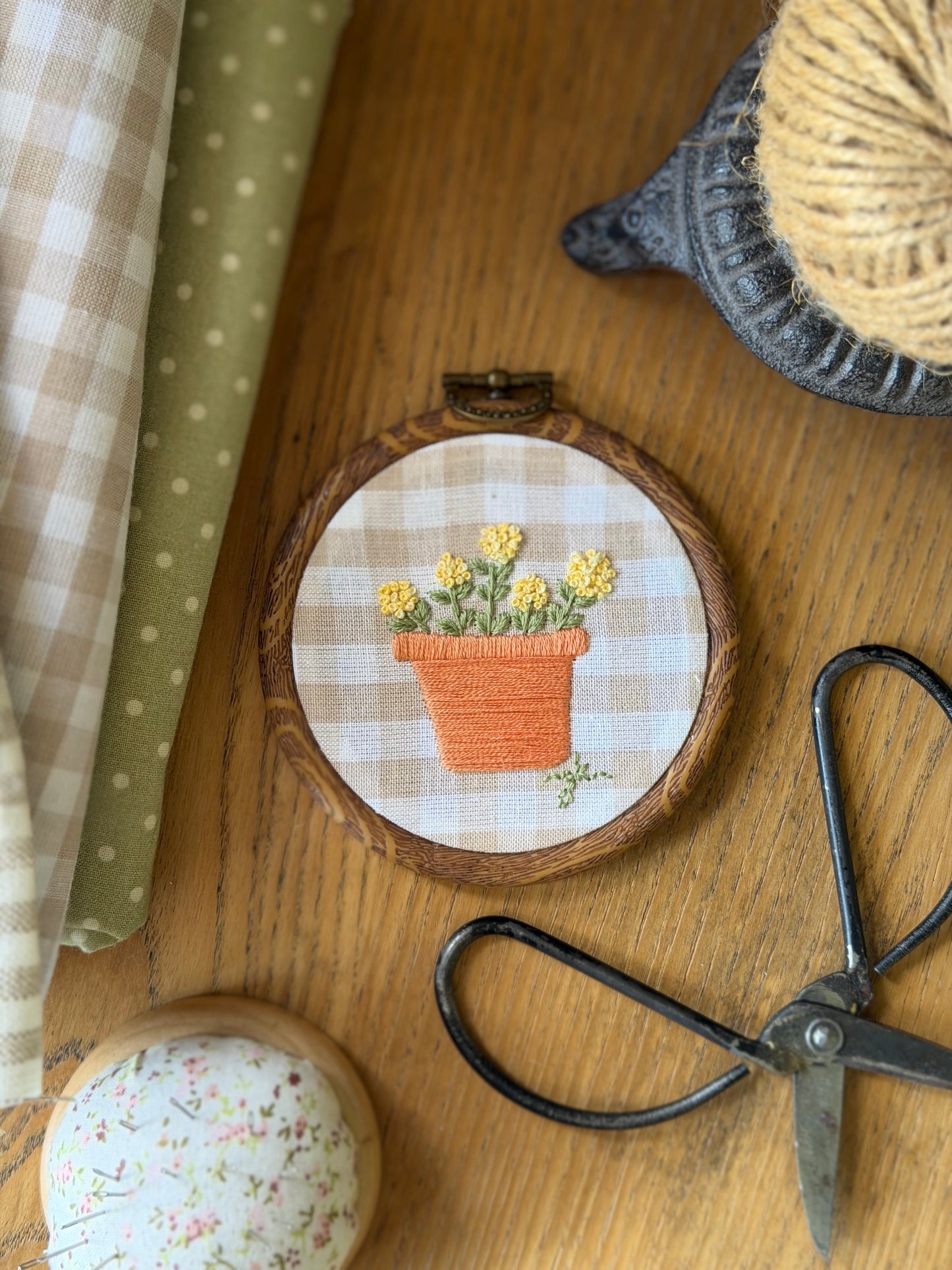 Terra-Cotta Pot with Yellow Flower Embroidery Magnet