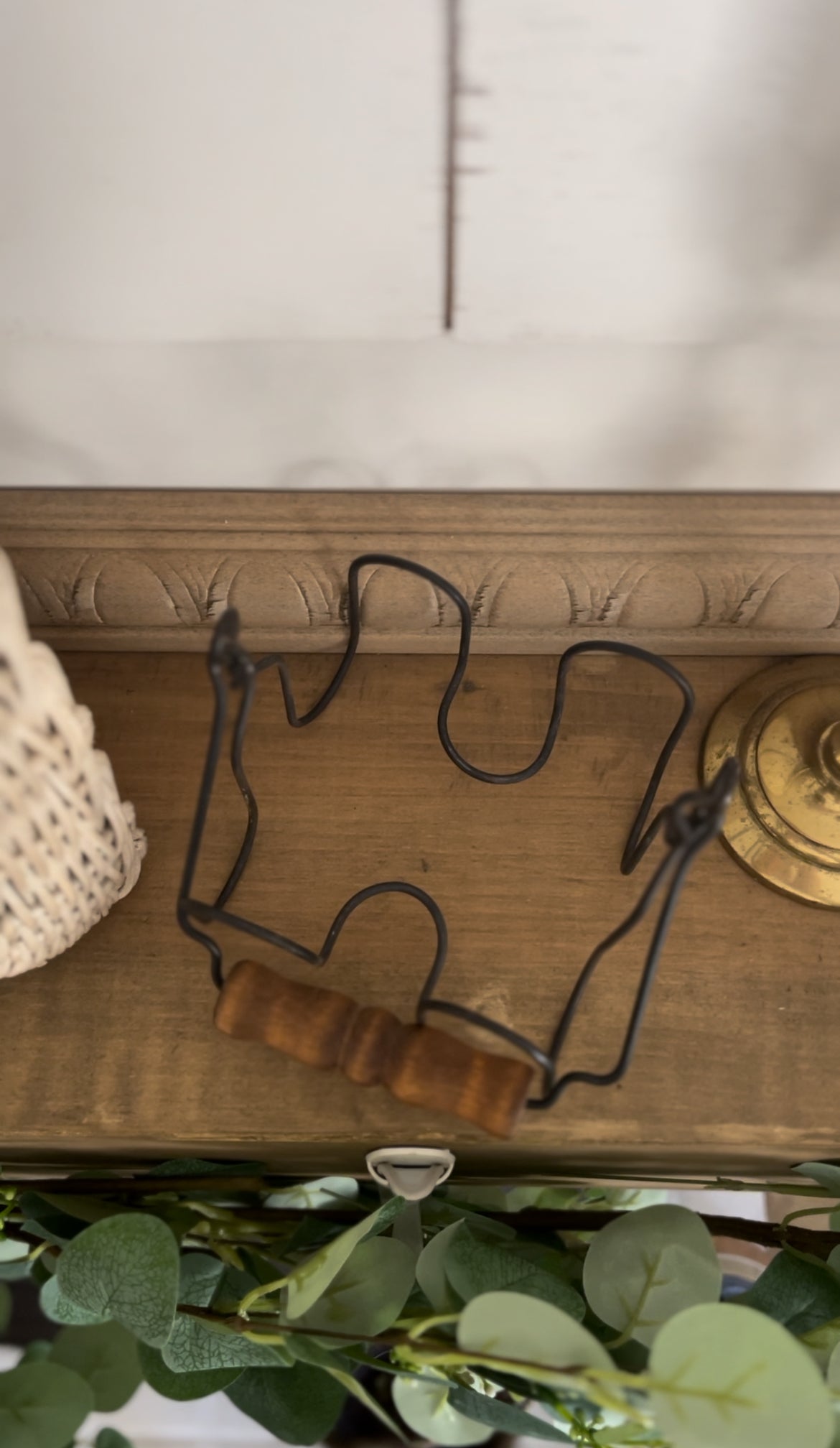 Vintage Wire Jar Holder (*candle not included)