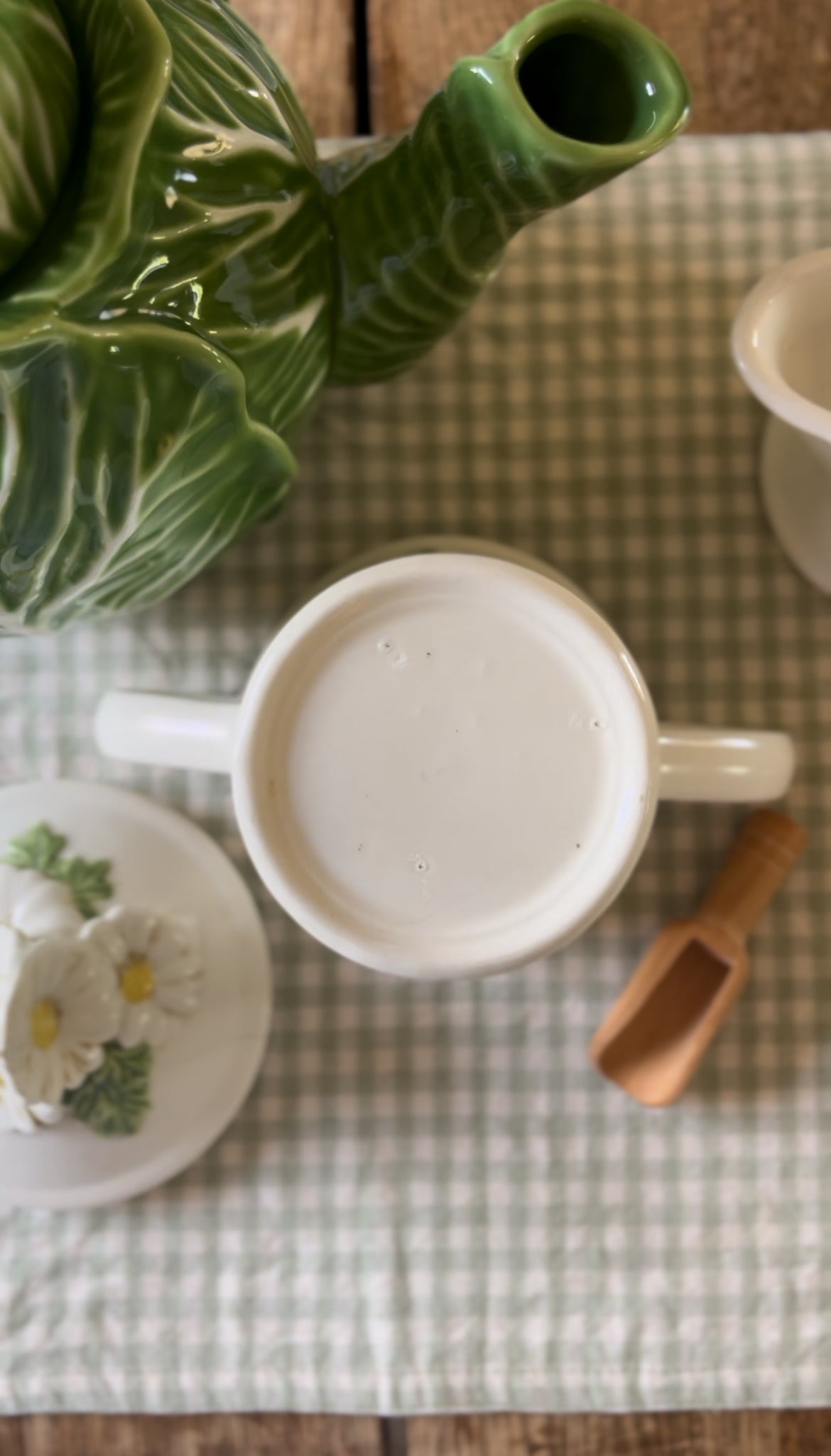 Daisy Sugar Dish and Creamer Set