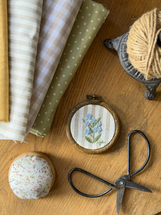 Mini Forget-Me-Not Embroidery Magnet