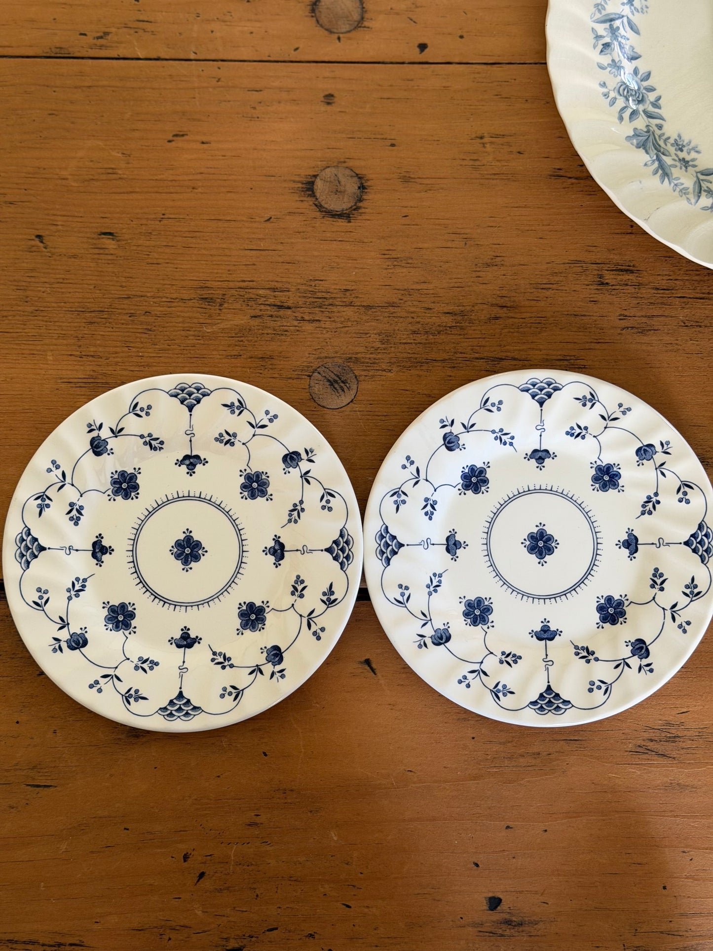 The Georgian Collection 29 piece Dinnerware Set in the "Finlandia" Pattern made in Churchill England