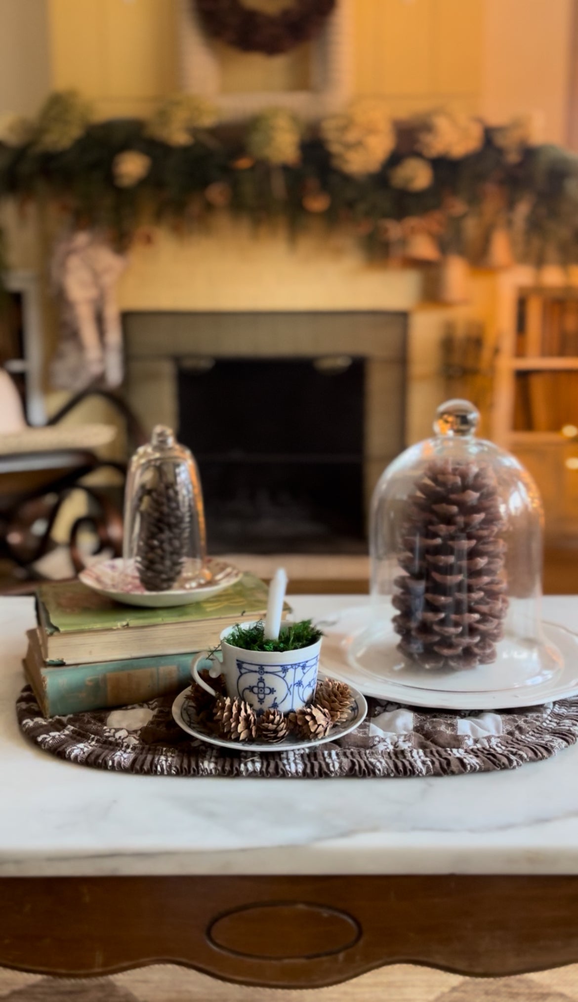 Baruether Indischblau Moss Candle Teacup and Saucer with Pinecones (4 available)