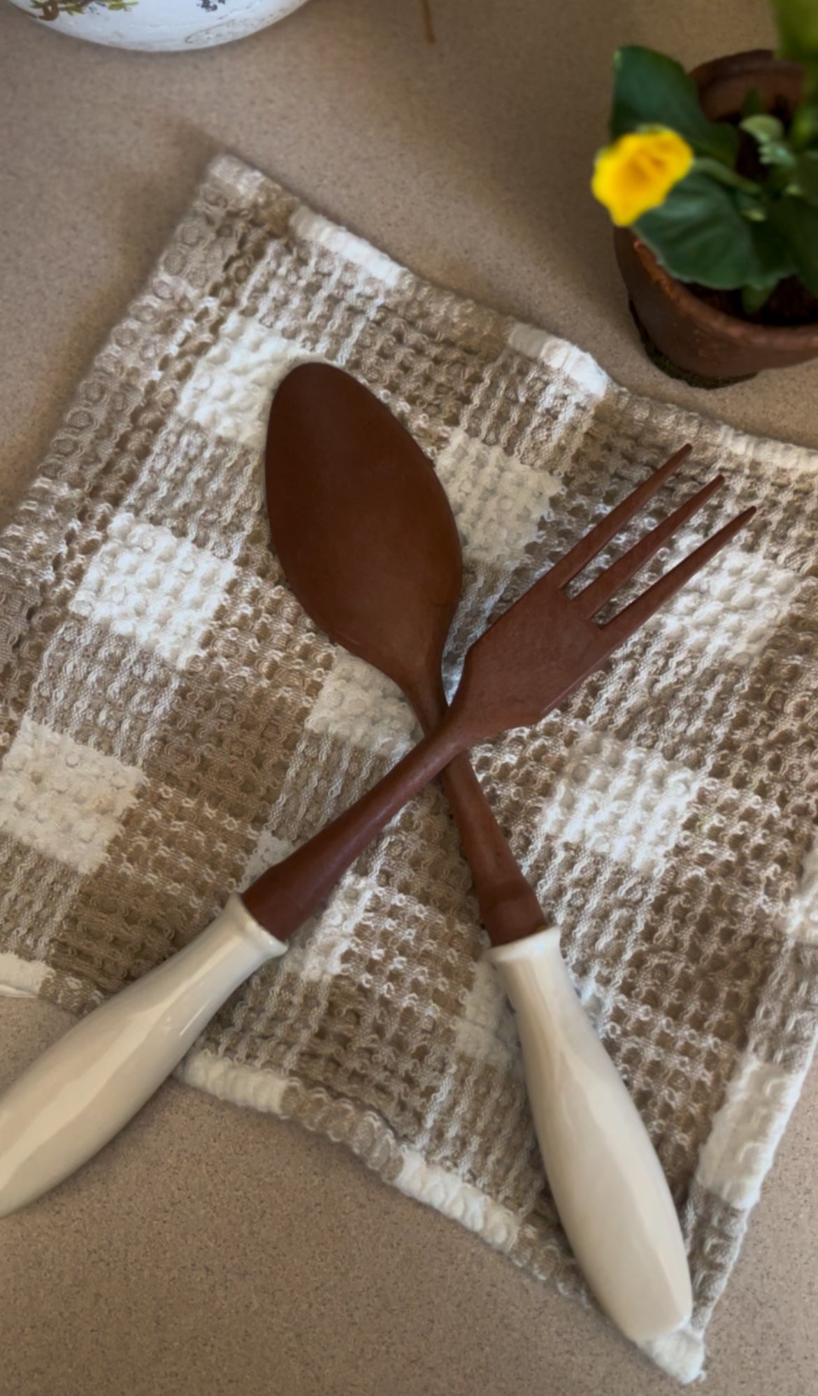 Blue Willow Salad Spoon and Fork Set