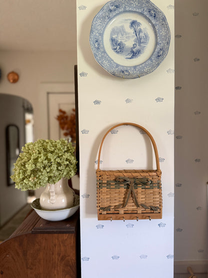 Wall Basket Key Holder with Green Accents