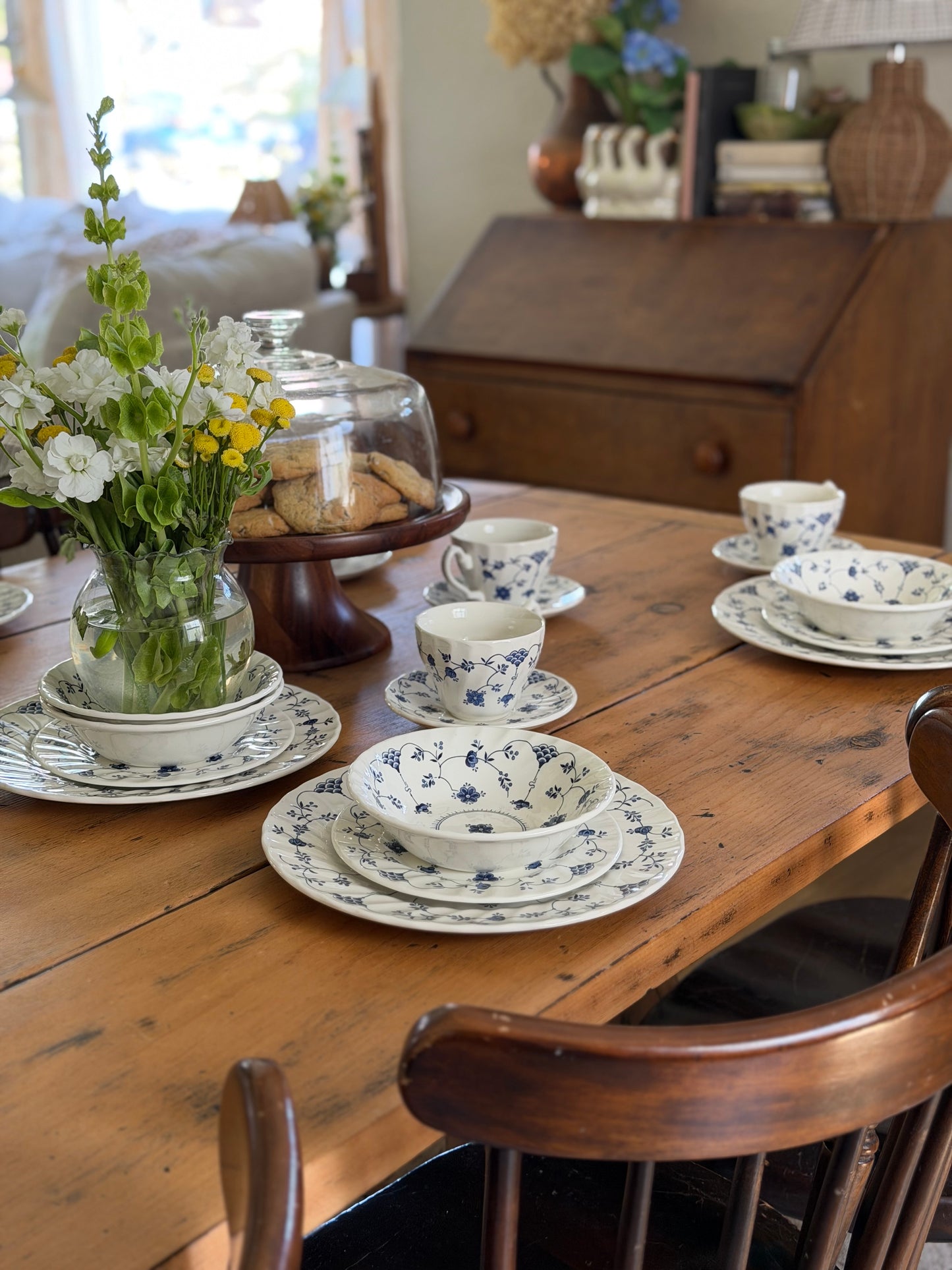The Georgian Collection 29 piece Dinnerware Set in the "Finlandia" Pattern made in Churchill England