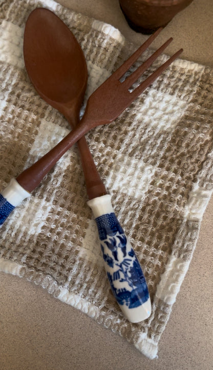 Blue Willow Salad Spoon and Fork Set