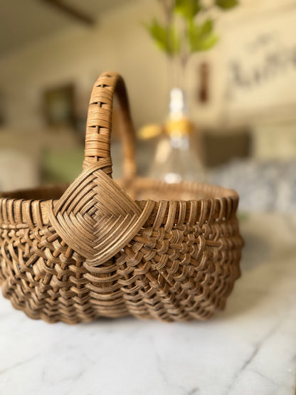 Wicker Buttocks Gathering Basket (flowers not included)