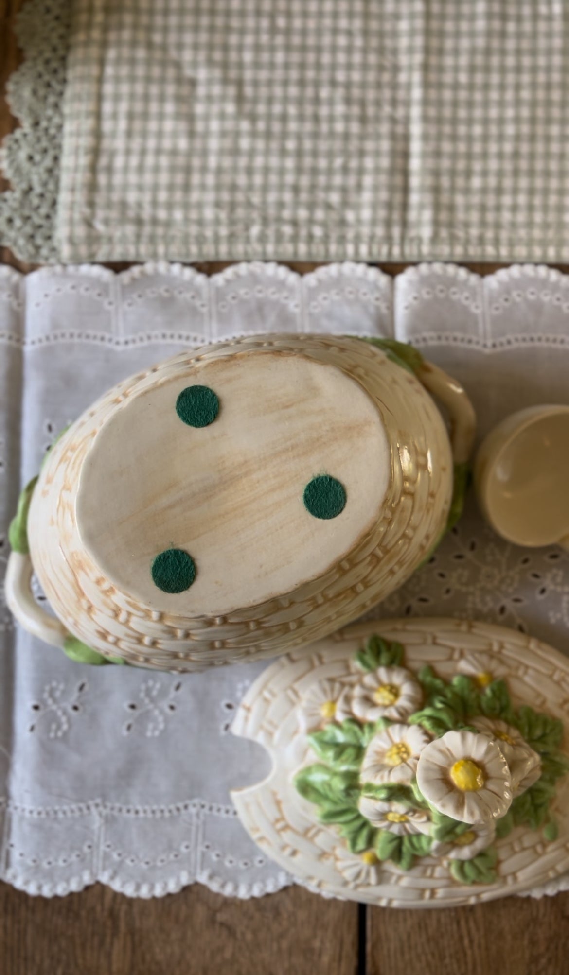 Daisy Tureen Set
