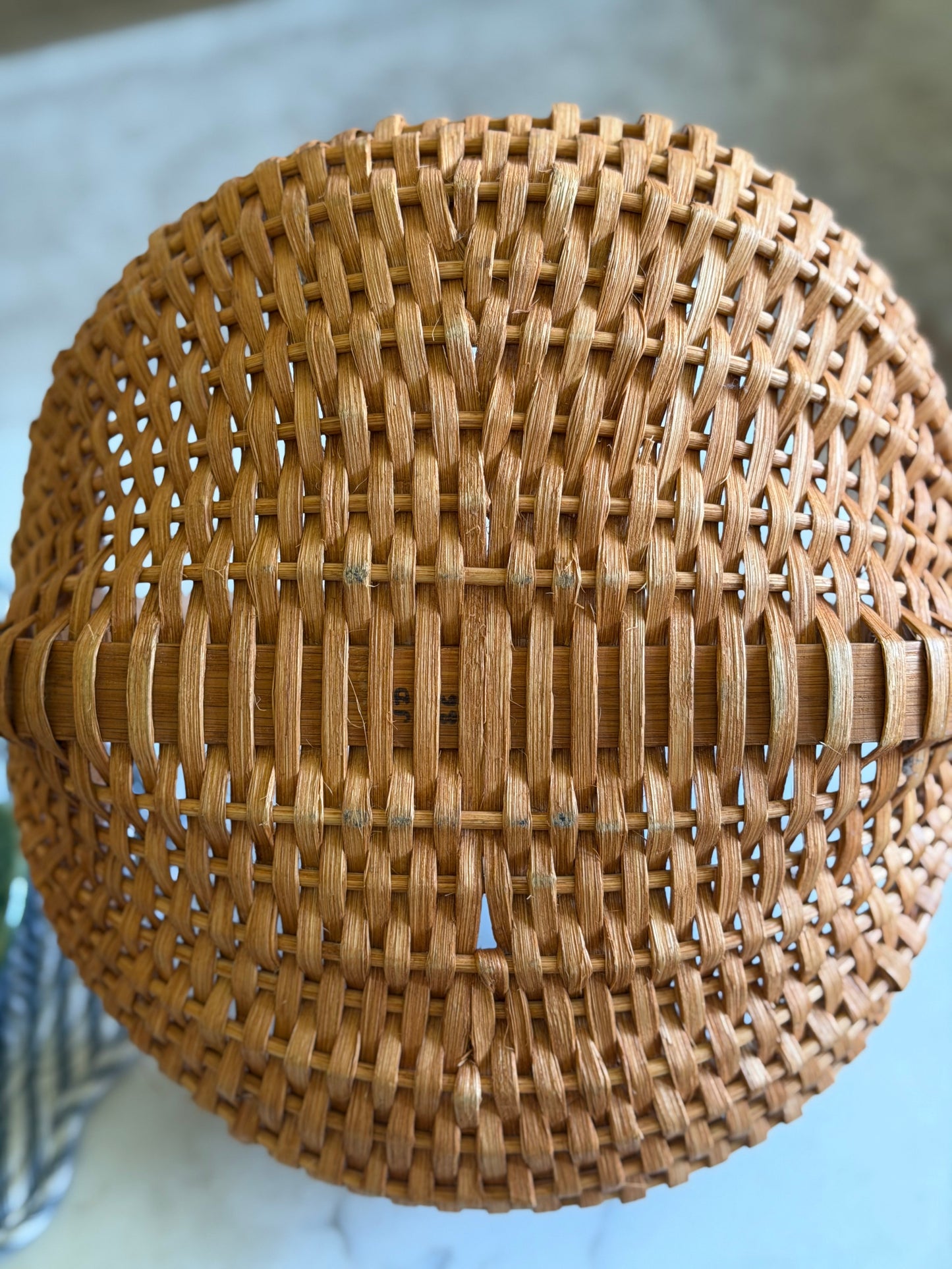 Handmade Buttocks Gathering Basket (flowers not included)