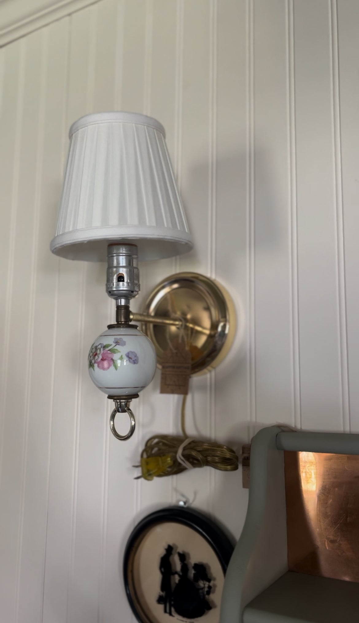 Vintage Floral Porcelain Plug-in Sconce