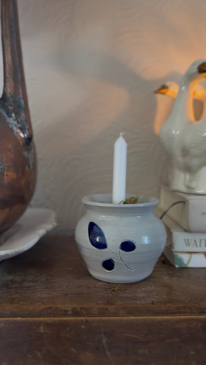 Williamsburg Pottery Vase Turned Moss Candle