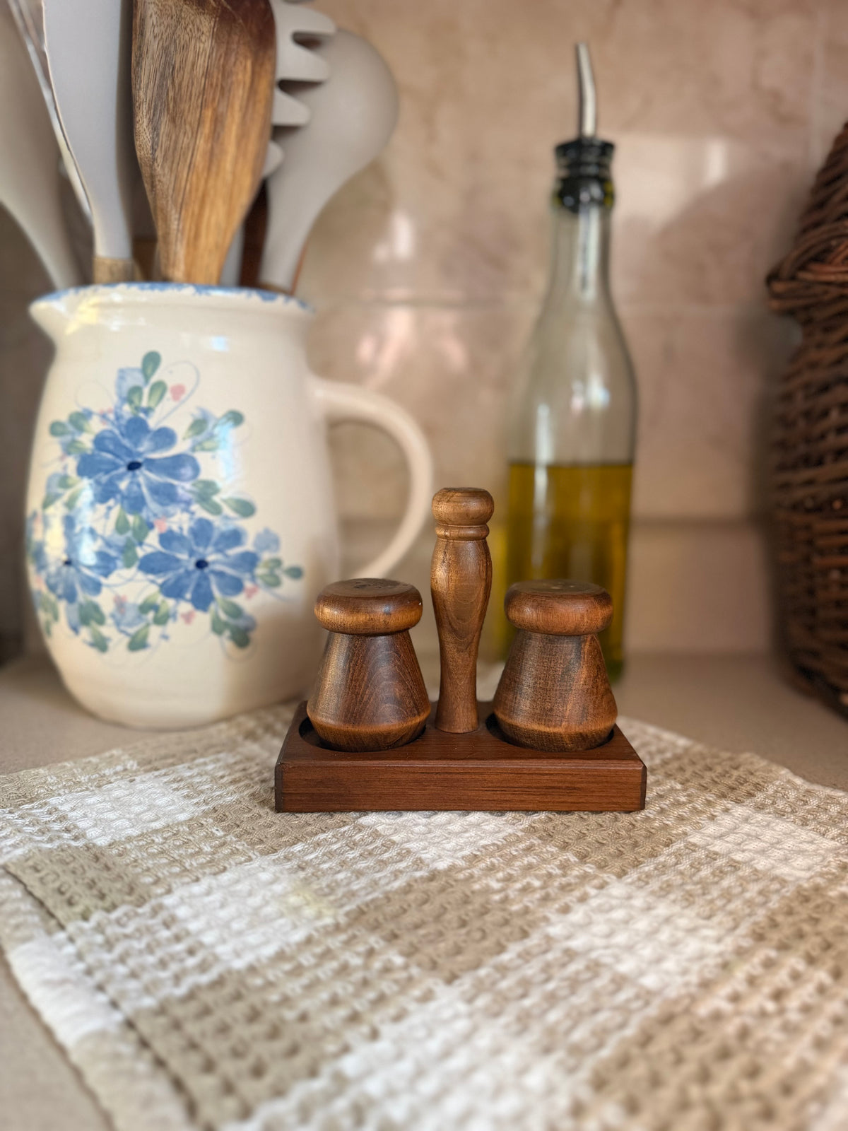 Wooden Salt and Pepper Shaker Set