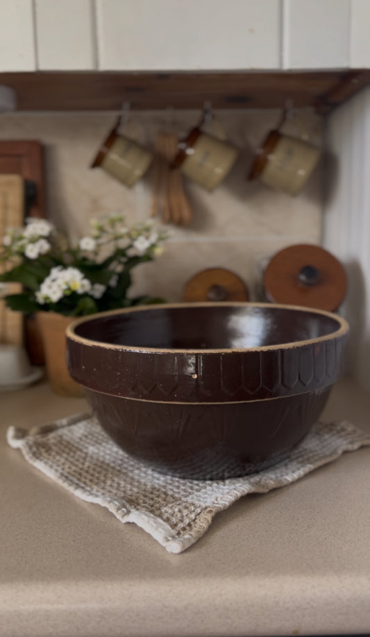 Vintage Picket Fence Dark Brown Glazed Stoneware Mixing Bowl
