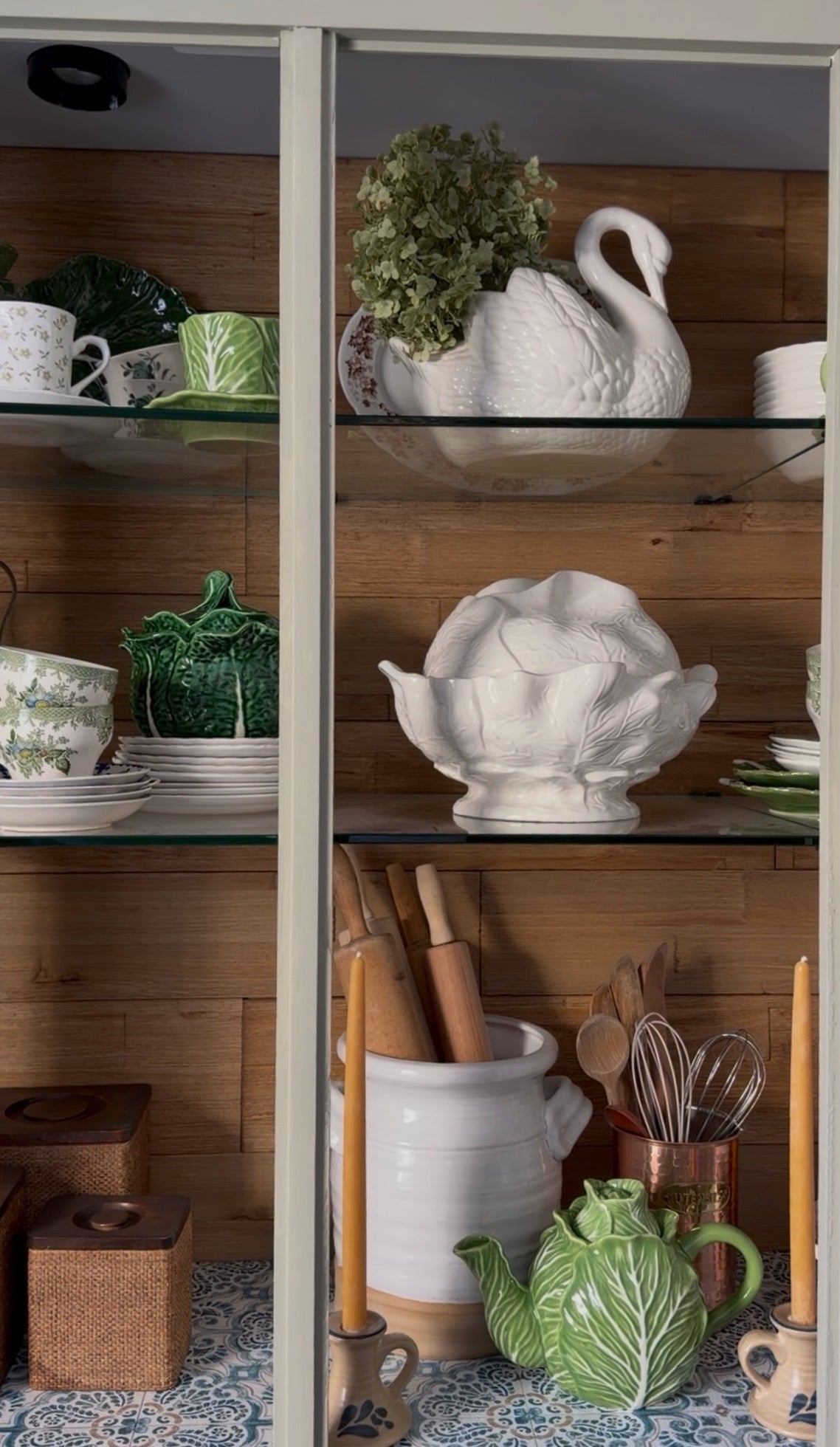 Holland Mold White Cabbage Soup Tureen