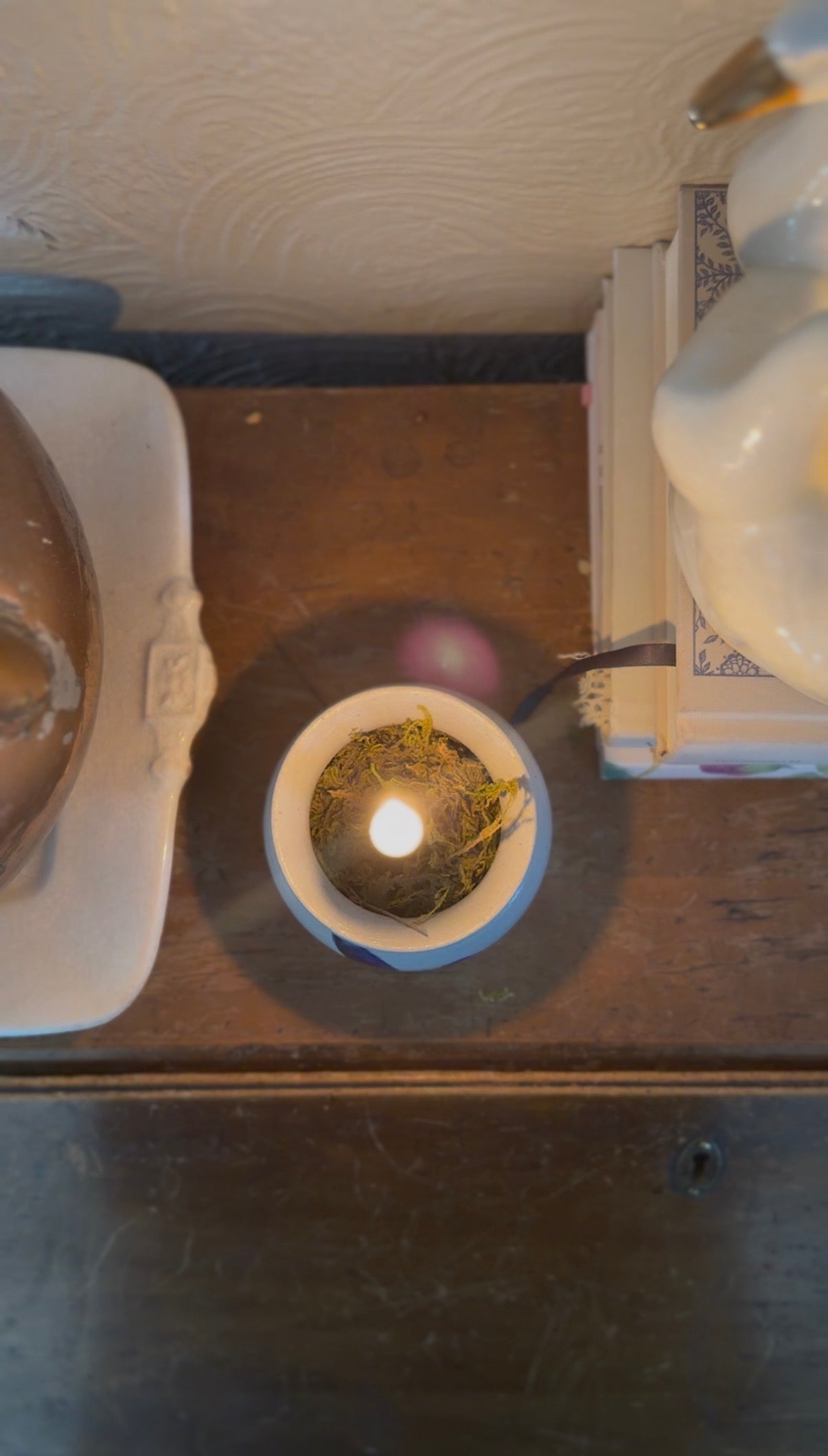 Williamsburg Pottery Vase Turned Moss Candle