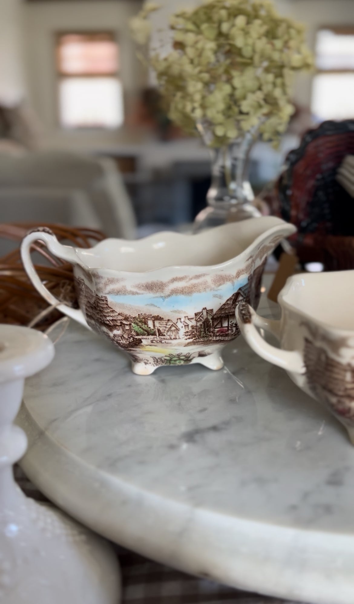 Olde English Countryside Creamer and Sugar Dish Set from England