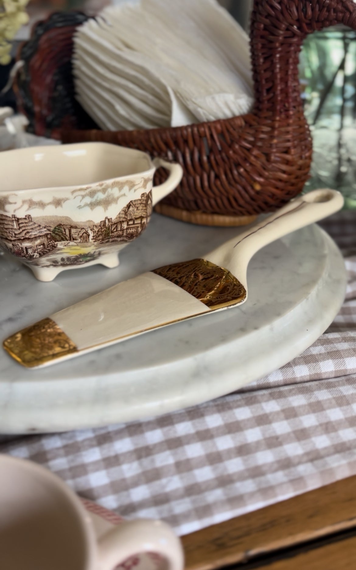 Porcelain White and Etched Gold Cake Server