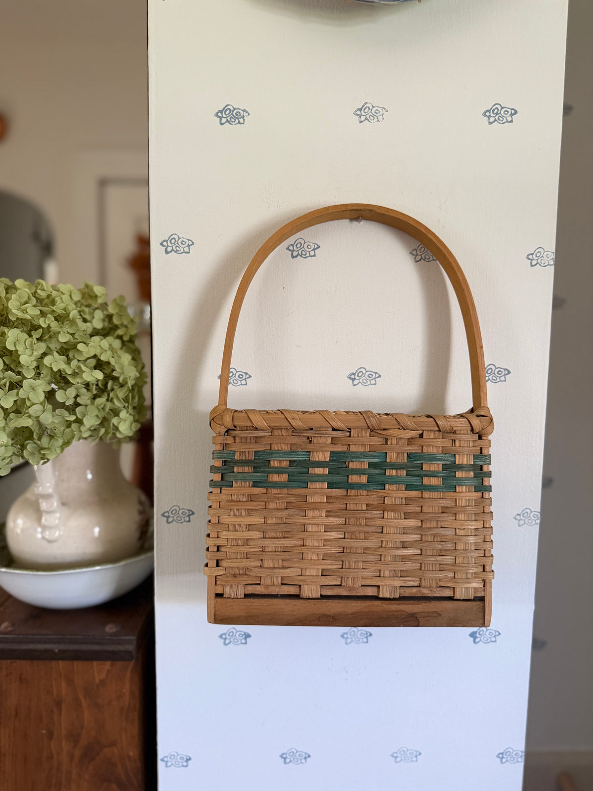 Wall Basket Key Holder with Green Accents