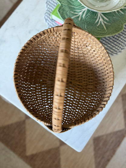 Wicker Buttocks Gathering Basket (flowers not included)