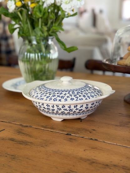 Provence Blue English Ironstone Tableware Vegetable Bowl with Lid