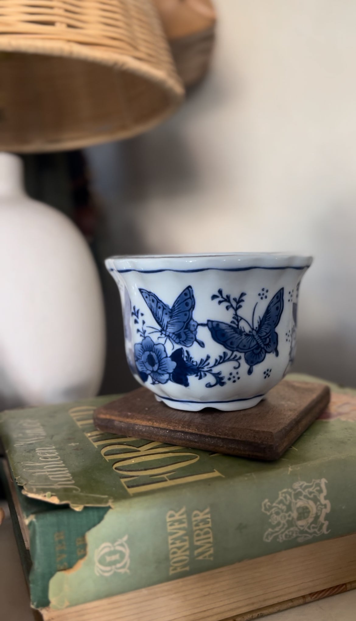Small Chinoiserie Planter with Blue Butterfly Pattern