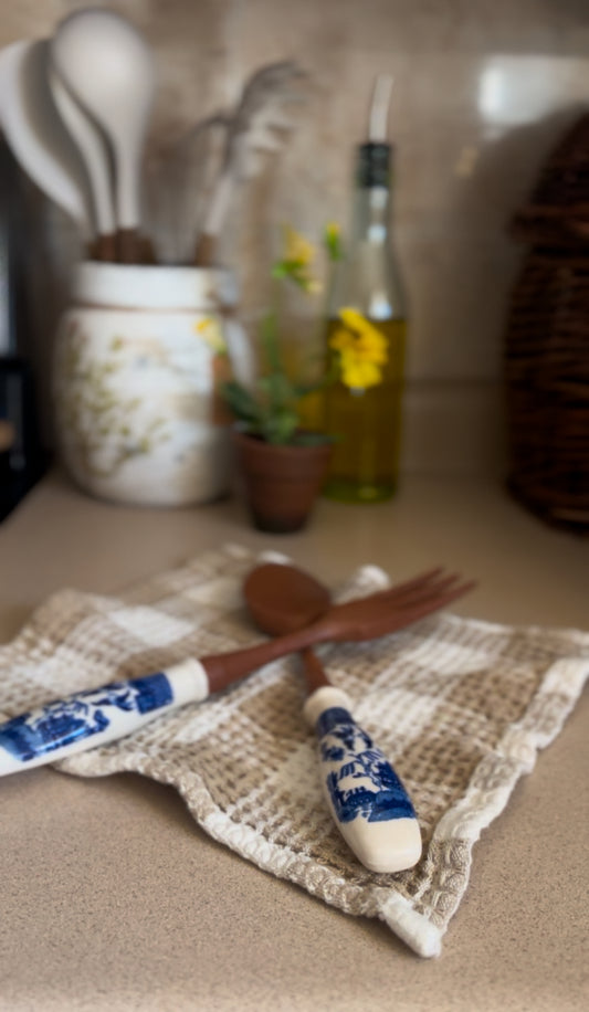 Blue Willow Salad Spoon and Fork Set
