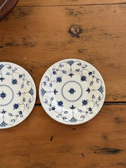 The Georgian Collection 29 piece Dinnerware Set in the "Finlandia" Pattern made in Churchill England