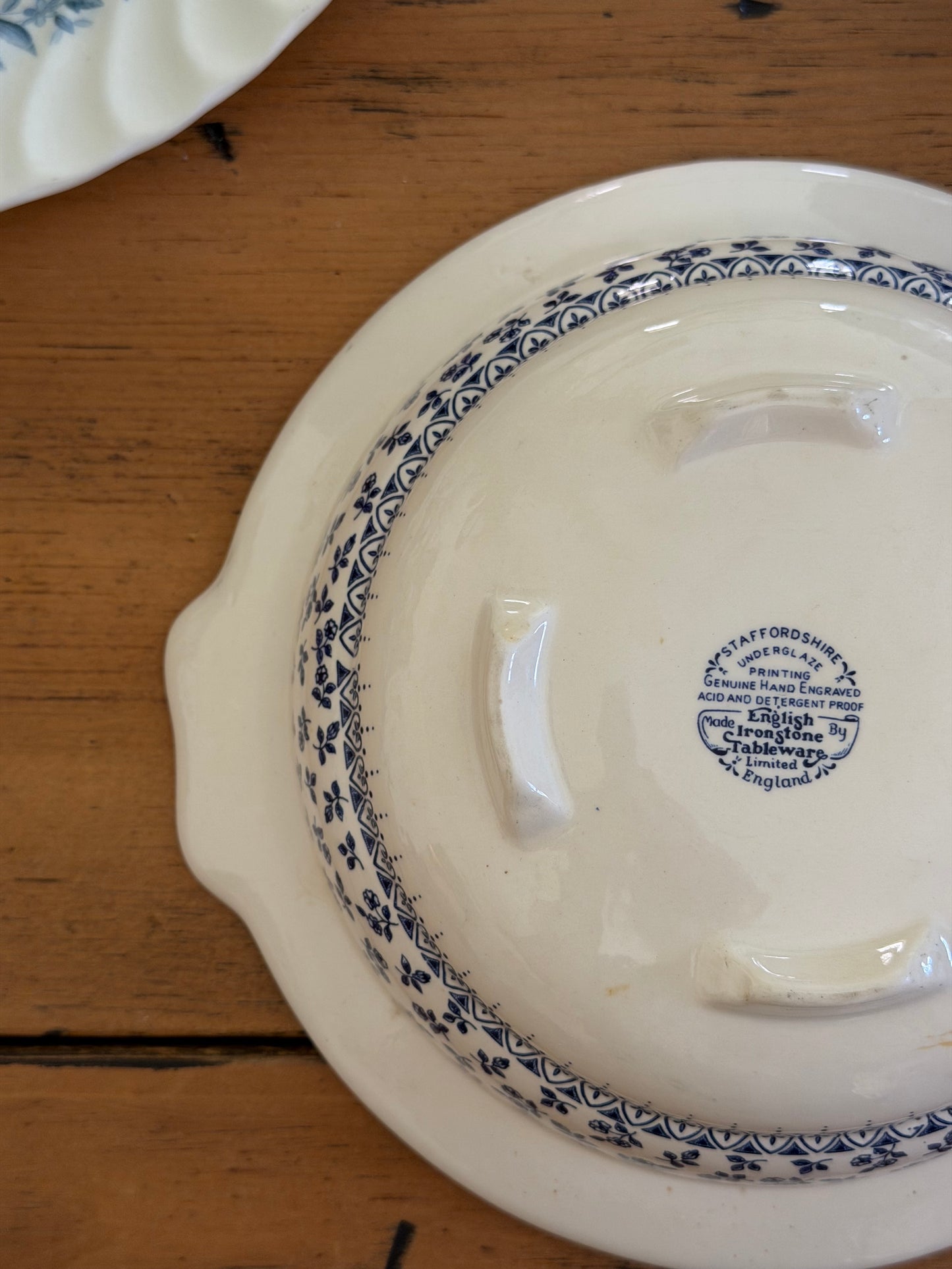 Provence Blue English Ironstone Tableware Vegetable Bowl with Lid