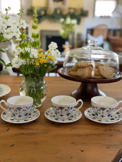 The Georgian Collection 29 piece Dinnerware Set in the "Finlandia" Pattern made in Churchill England