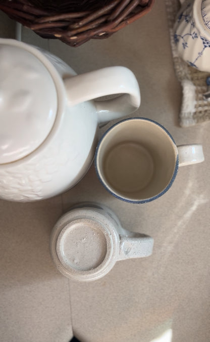 Set of 2 Blue Pottery Mugs with Hearts