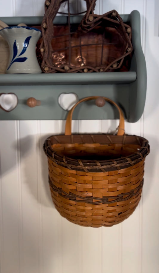 Two-toned Hanging Basket