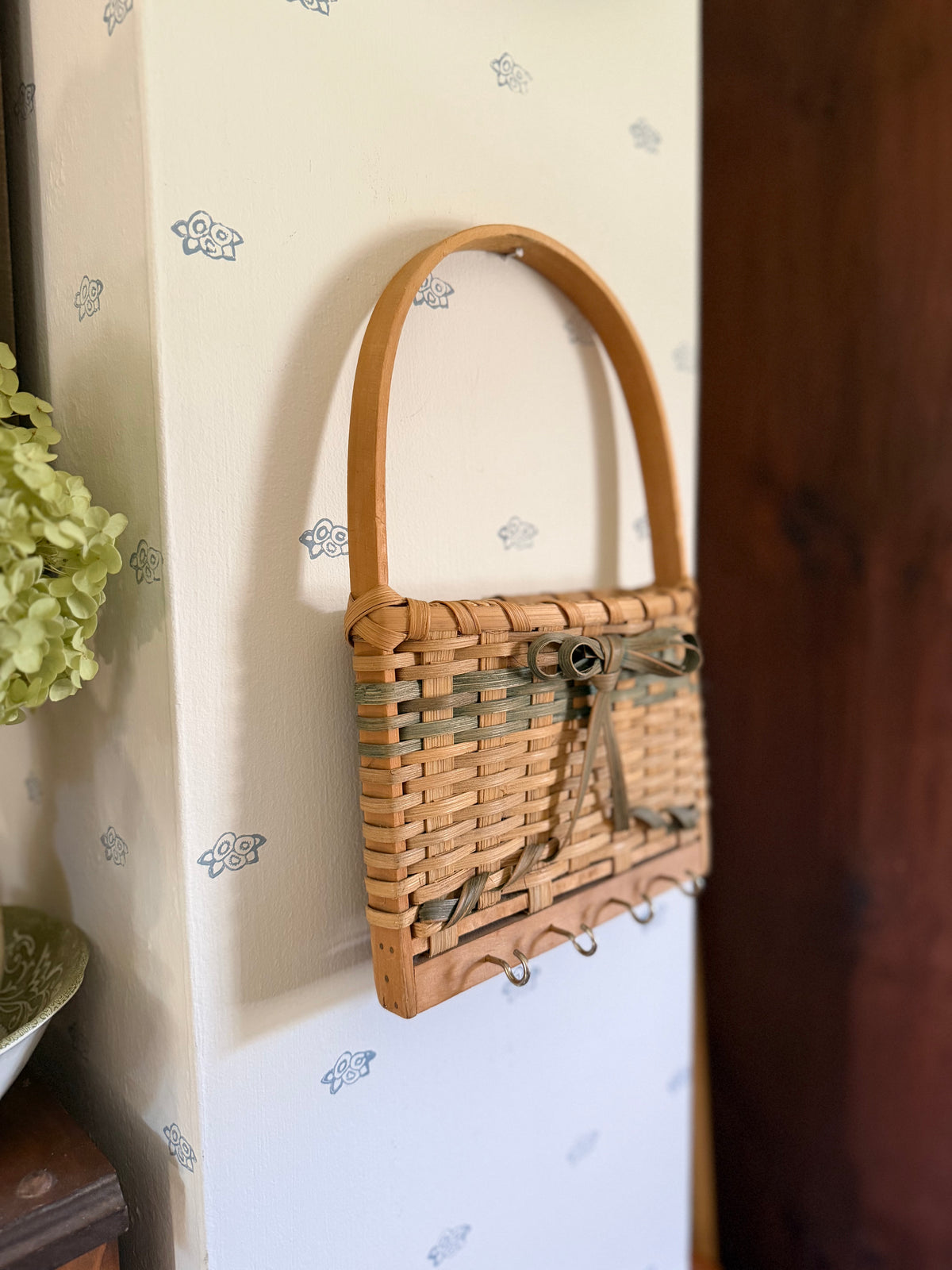 Wall Basket Key Holder with Green Accents
