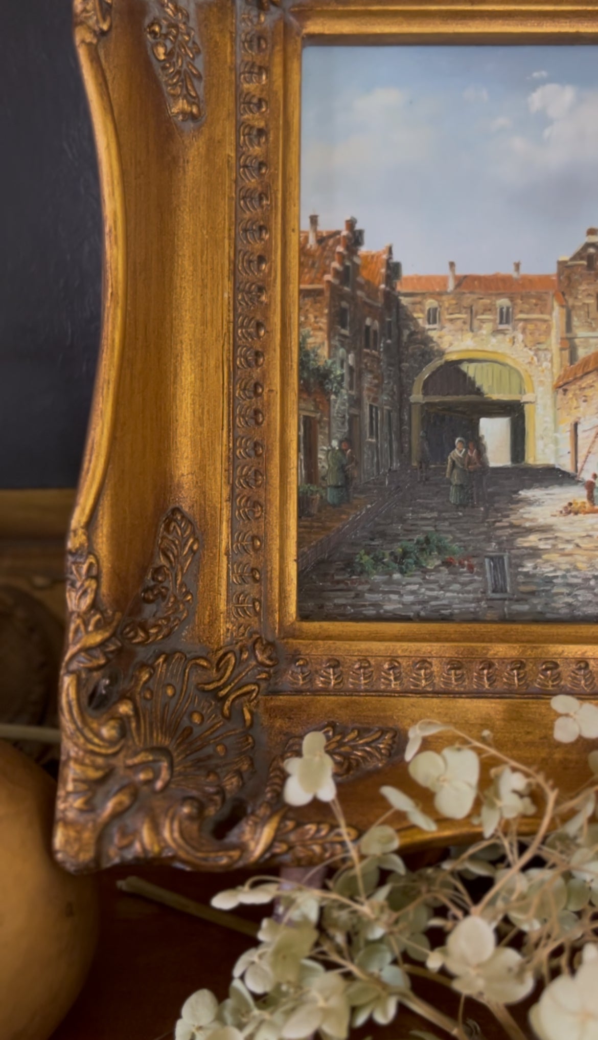 European-style Oil Painting in Ornate Gold Frame