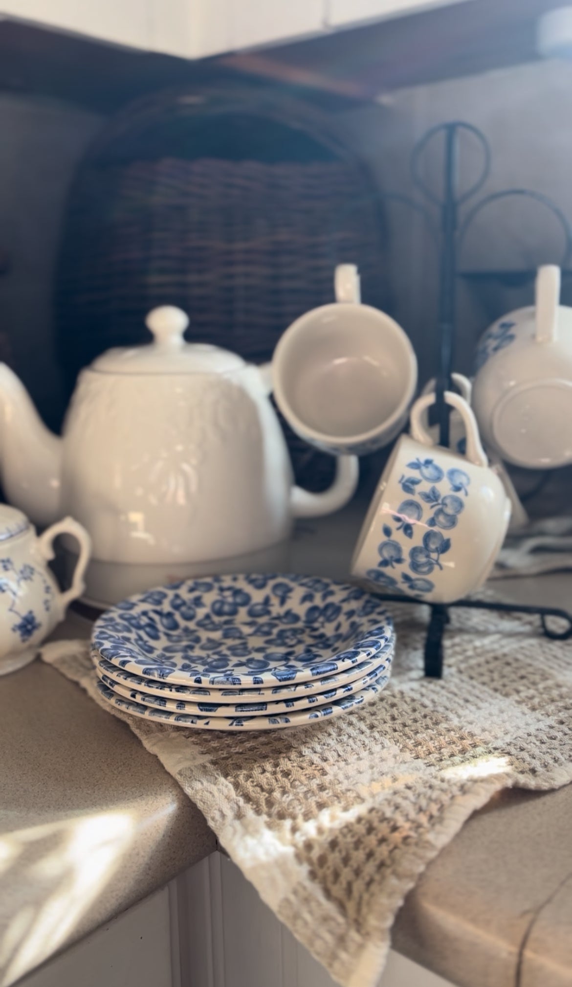Set of 4 English Ironstone Tableware (EIT) Blueberry Patterned Teacups and Saucers made in England