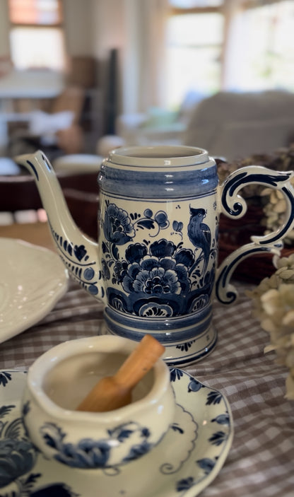 Delft Holland Teapot, Sugar Dish, Creamer, and Tray Set