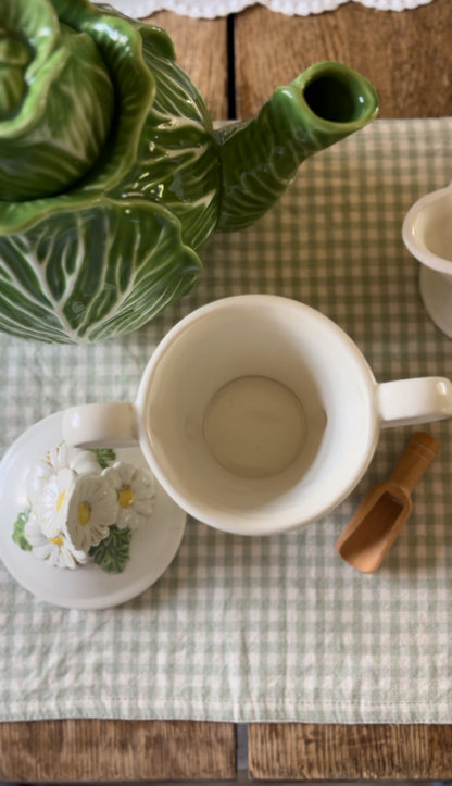 Daisy Sugar Dish and Creamer Set