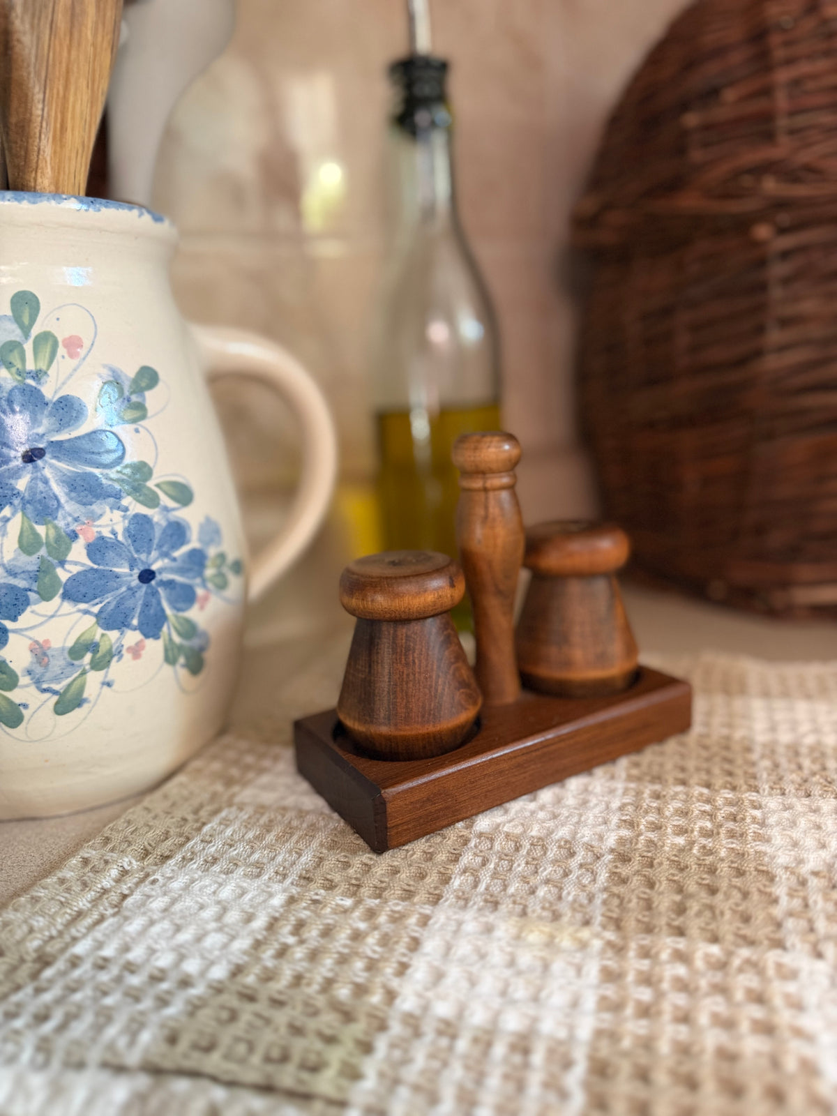 Wooden Salt and Pepper Shaker Set