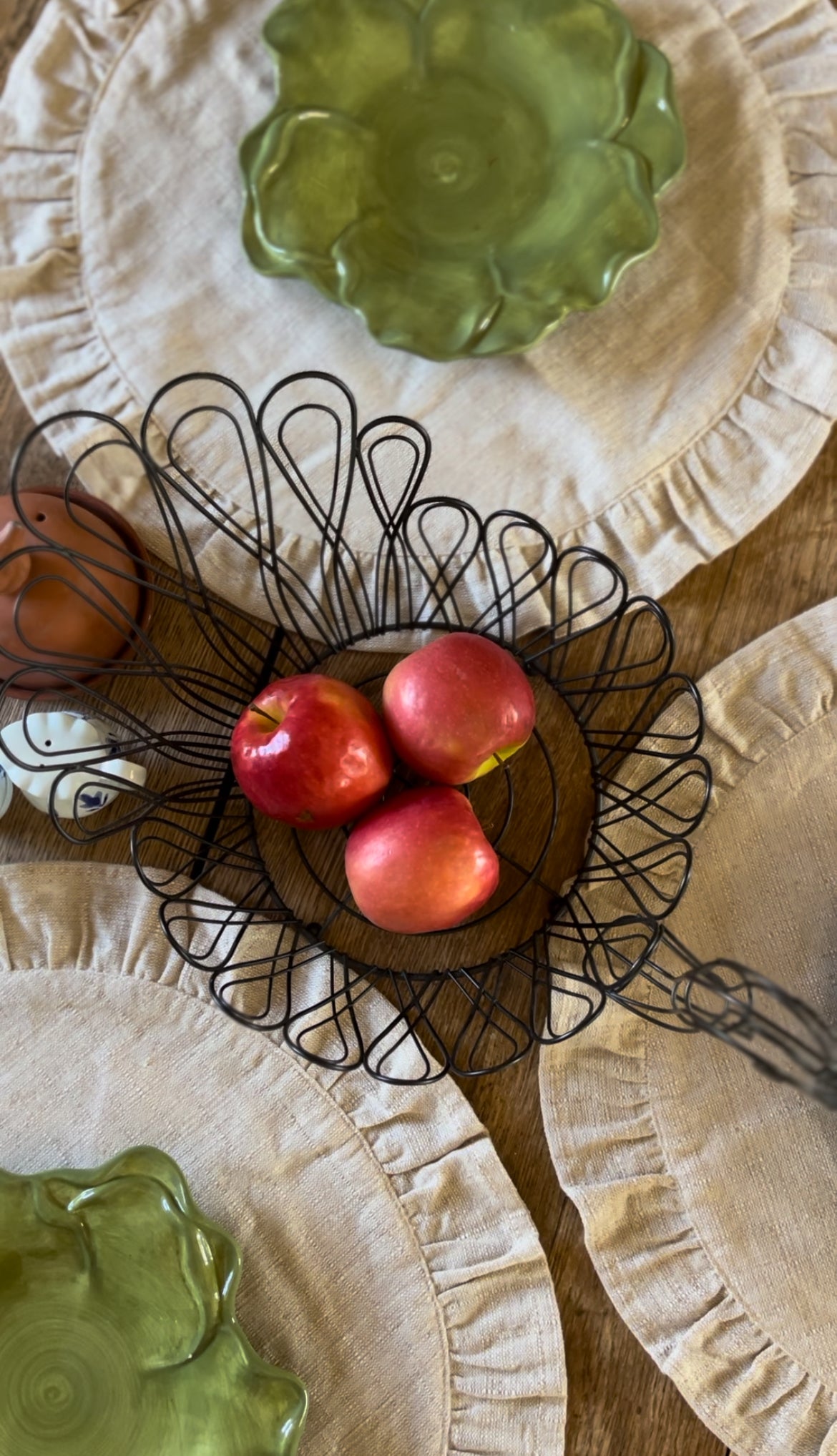 Black Metal Wire Turkey Basket