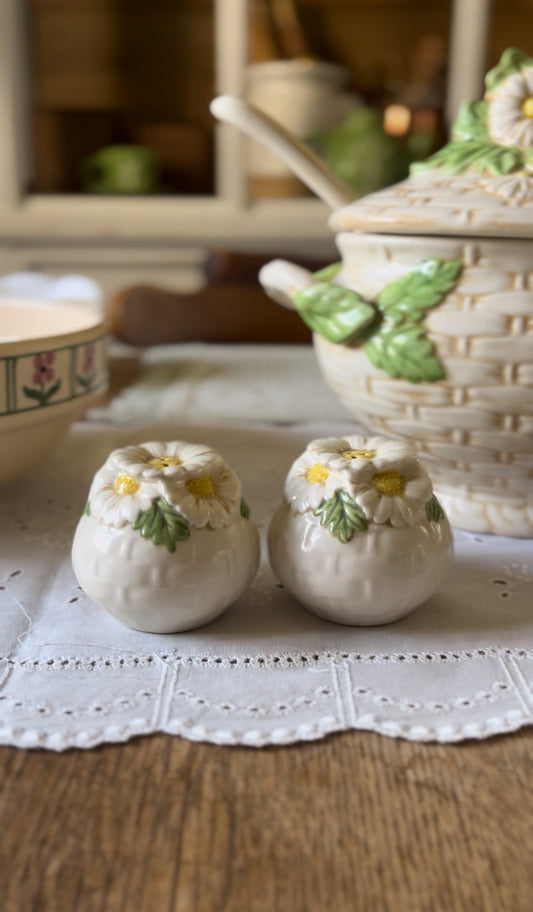 Set of Daisy Salt and Pepper Shakers
