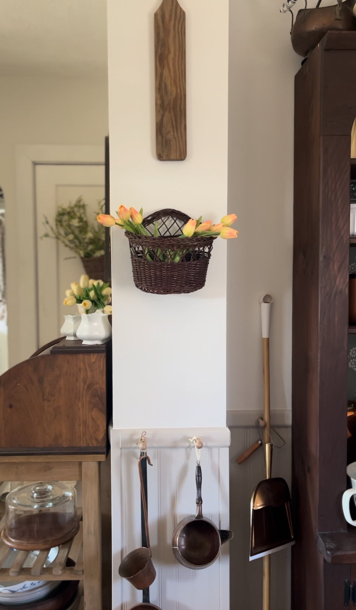 Wicker Hanging Basket (*comes with 10 real-touch artificial tulips)